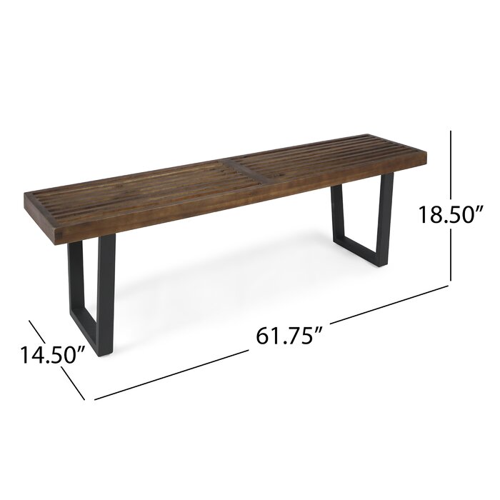 How to Treat an Oak Bench for Outdoor Usage